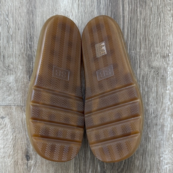Tory Burch Stylish Tan Jelly Slide Sandals - Picture 2 of 5